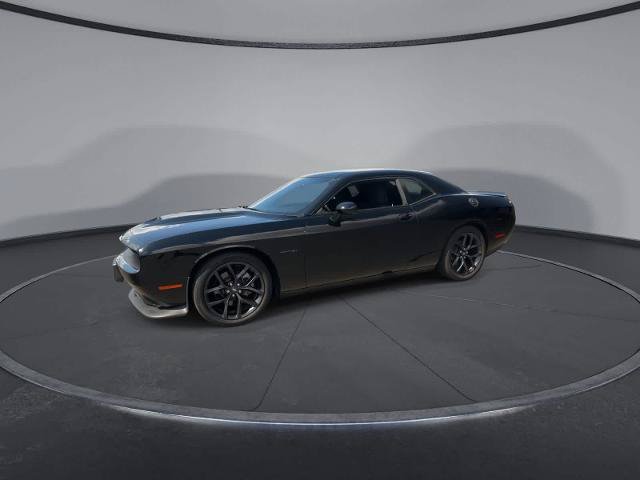 Used 2022 Dodge Challenger R/T w/ Blacktop Package RWD image 4