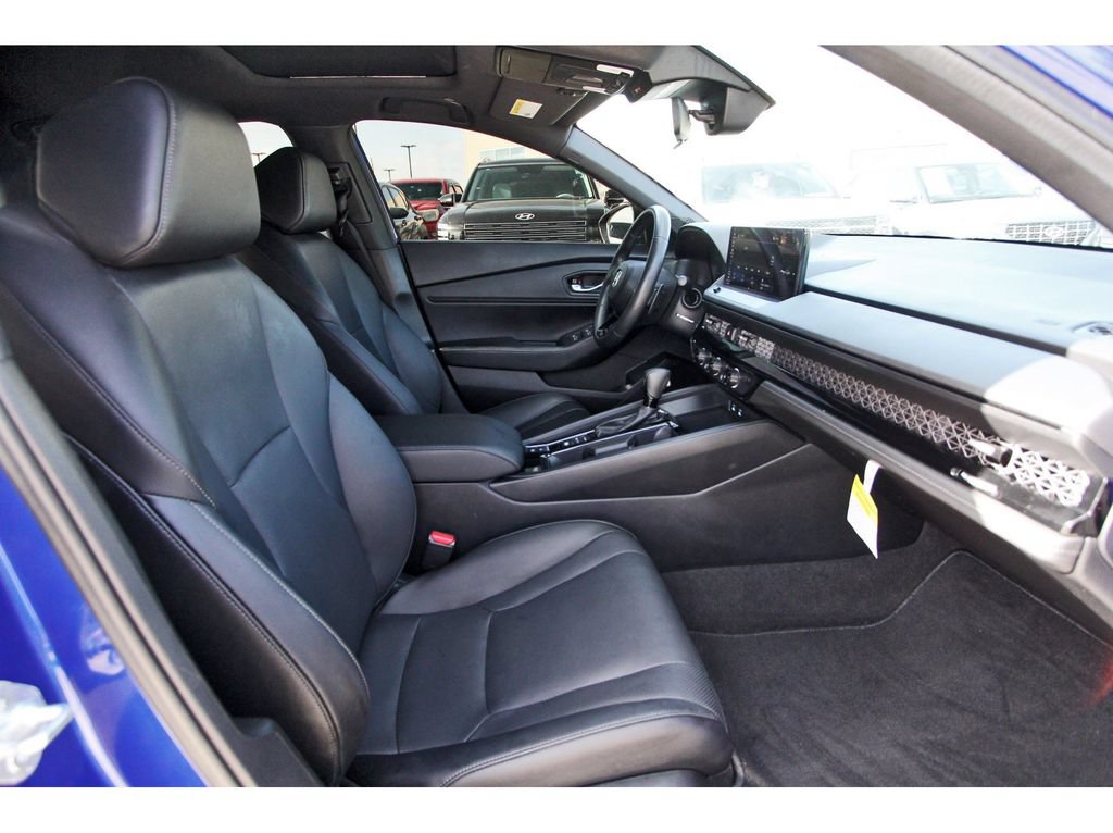 Used 2025 Honda Accord Sport image 26