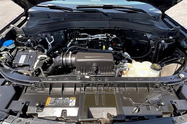 Certified 2021 Ford Explorer XLT w/ Equipment Group 202A image 12