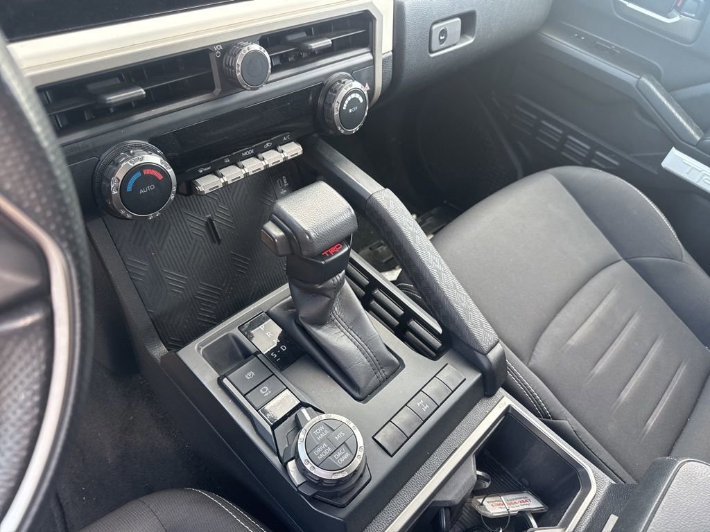 Used 2024 Toyota Tacoma TRD Off-Road image 12