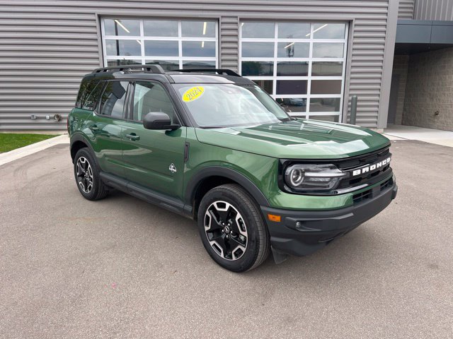 Certified 2024 Ford Bronco Sport Outer Banks w/ Tech Package AWD/4WD image 3