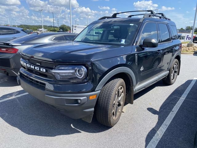 Certified 2023 Ford Bronco Sport Outer Banks w/ Tech Package AWD/4WD image 3