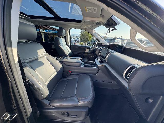 Certified 2025 Ford Expedition Active AWD/4WD image 28