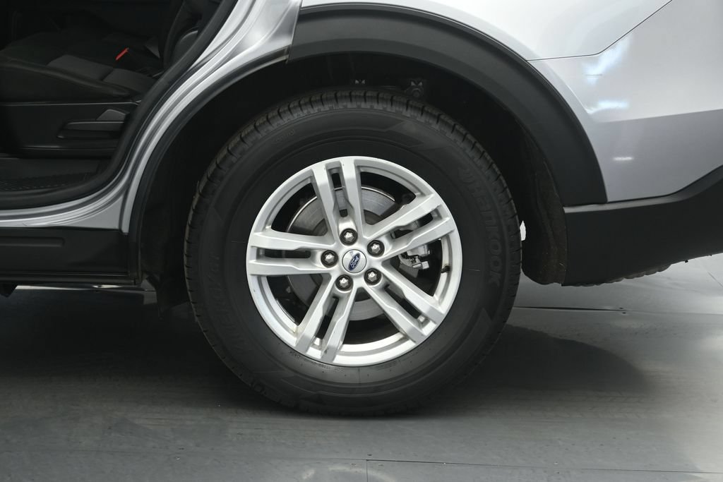 Certified 2022 Ford Explorer XLT RWD image 22