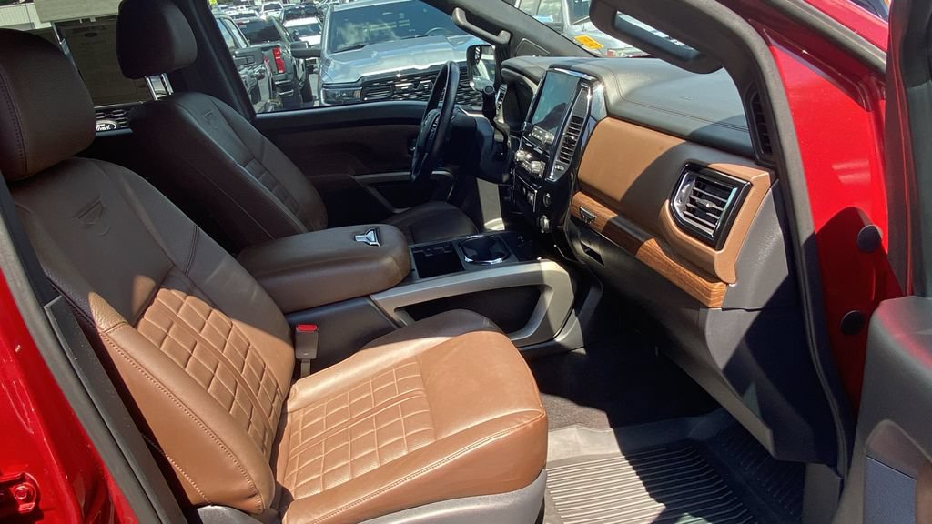 Used 2023 Nissan Titan Platinum Reserve w/ Moonroof Package AWD/4WD image 12