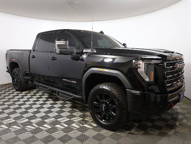 Used 2025 GMC Sierra 2500 AT4 w/ Max Trailering Package image 4