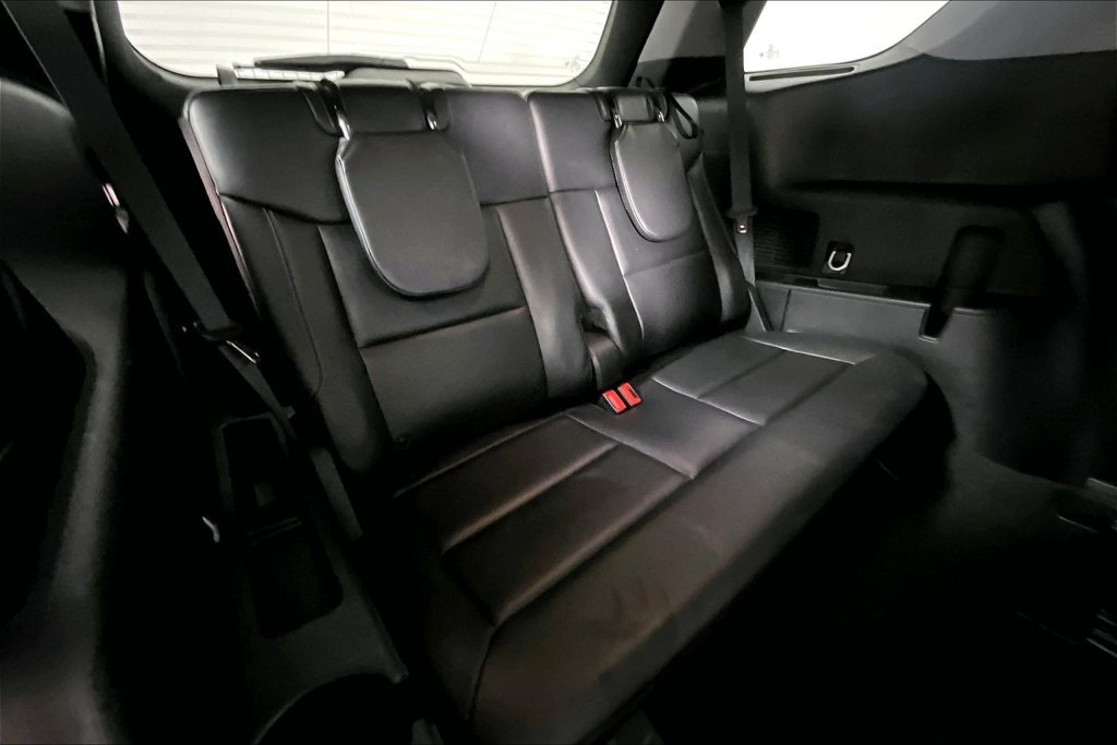 Certified 2023 Ford Explorer Limited RWD image 28