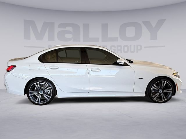 Used 2023 BMW 330e xDrive w/ Driving Assistance Package AWD/4WD image 6
