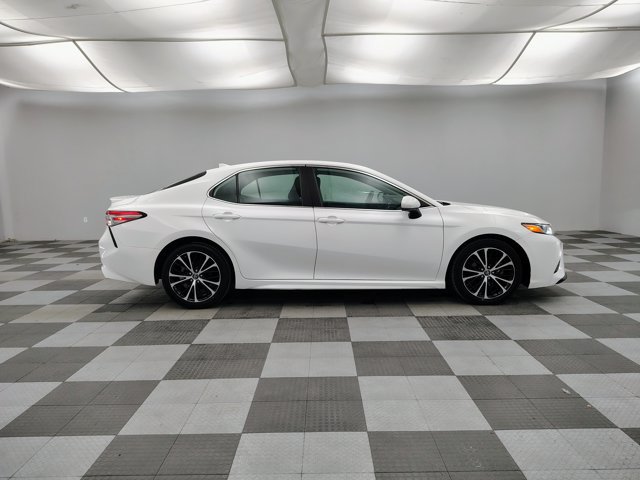 Used 2019 Toyota Camry SE FWD image 10