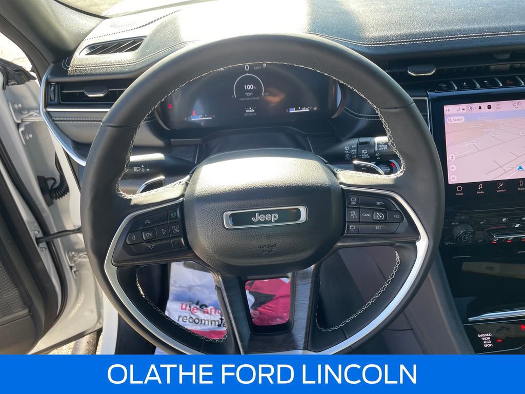 Used 2024 Jeep Grand Cherokee Limited w/ Luxury Tech Group II image 25