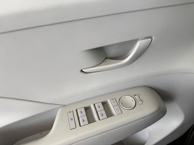 Used 2024 Hyundai Kona SEL FWD image 19