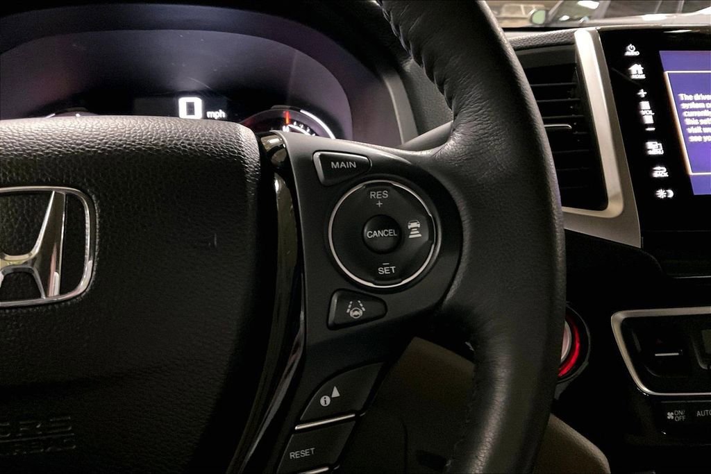 Used 2018 Honda Ridgeline RTL-E image 18