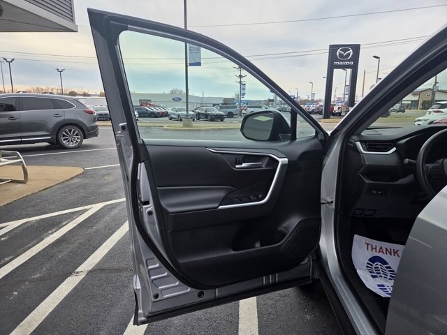 Used 2024 Toyota RAV4 XLE image 6