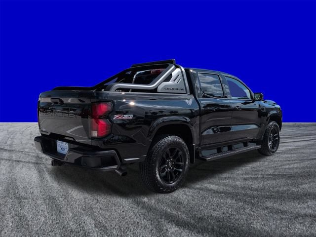 Used 2025 Chevrolet Colorado Z71 w/ Midnight Edition AWD/4WD image 4