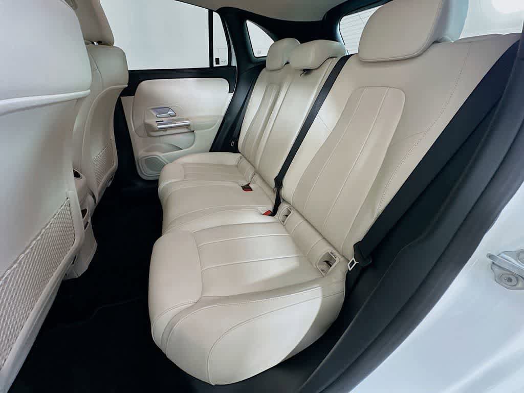 Used 2022 Mercedes-Benz GLA 250 image 14