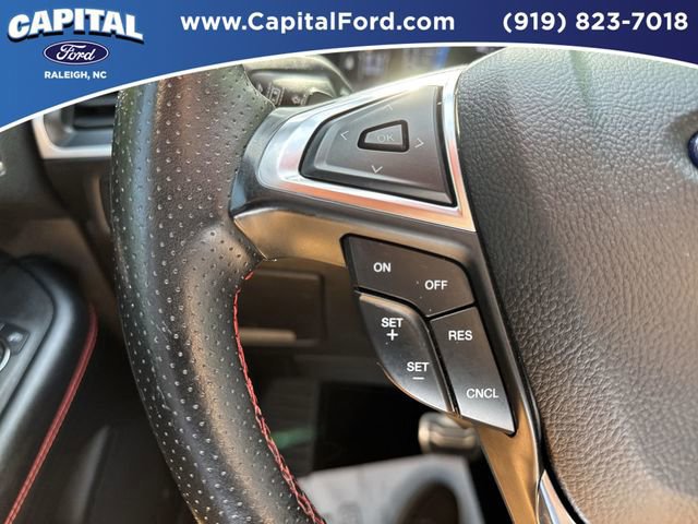 Certified 2022 Ford Edge ST-Line w/ Class II Trailer Tow Package image 25