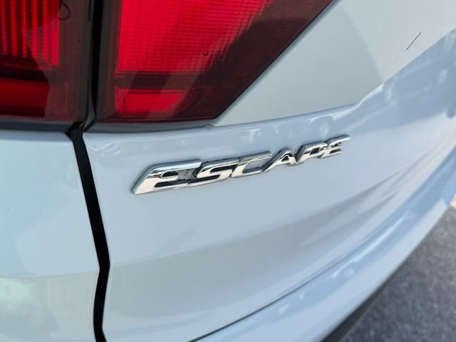 Certified 2019 Ford Escape SE FWD image 13