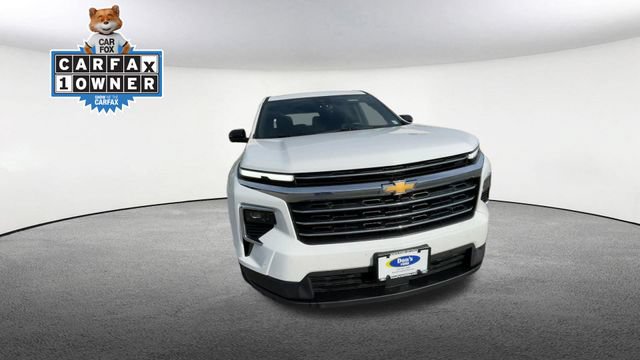 Used 2024 Chevrolet Traverse LT w/ Enhanced Driving Package AWD/4WD image 3