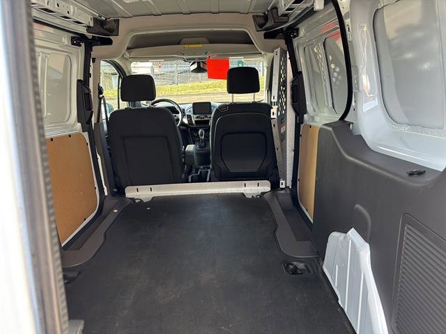 Certified 2023 Ford Transit Connect XL image 17