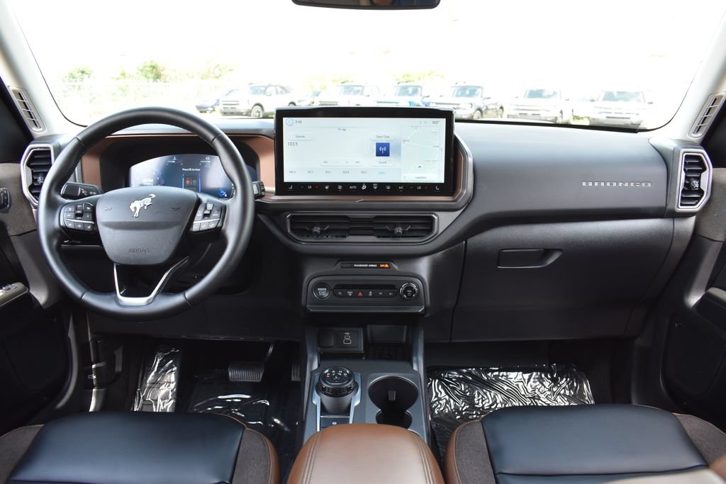 Certified 2025 Ford Bronco Sport Outer Banks w/ Outer Banks Tech Package+ AWD/4WD image 14