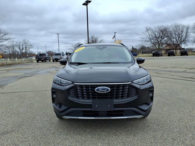 Certified 2025 Ford Escape Platinum image 7