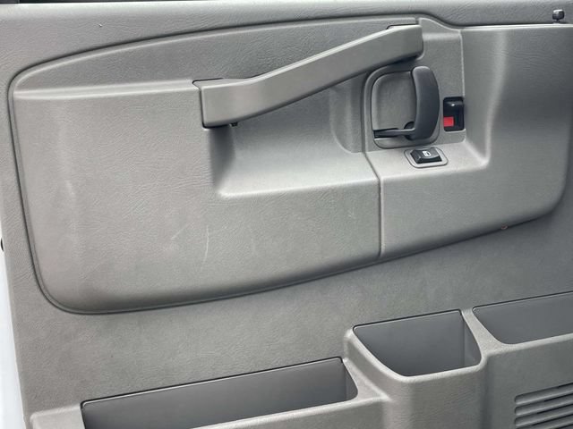 Used 2025 Chevrolet Express 2500 w/ Driver Convenience Package RWD image 13