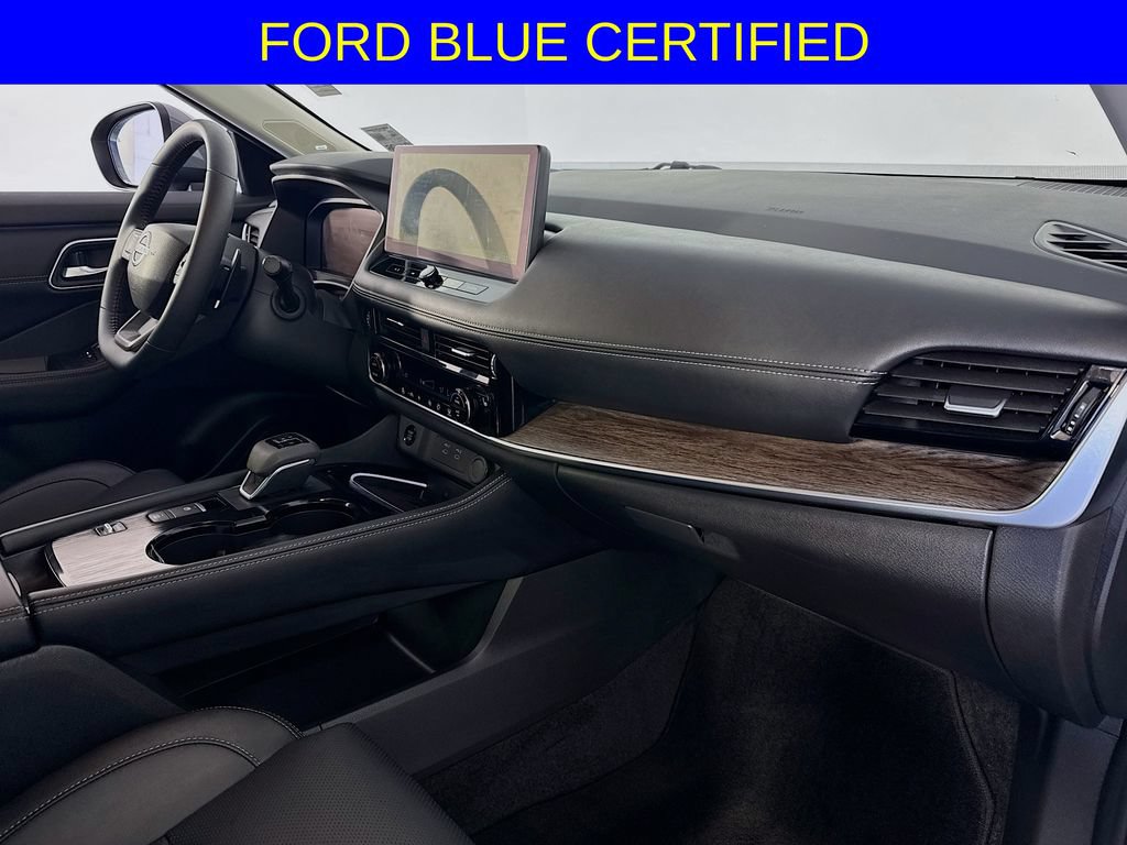 Used 2025 Nissan Rogue Platinum FWD image 33