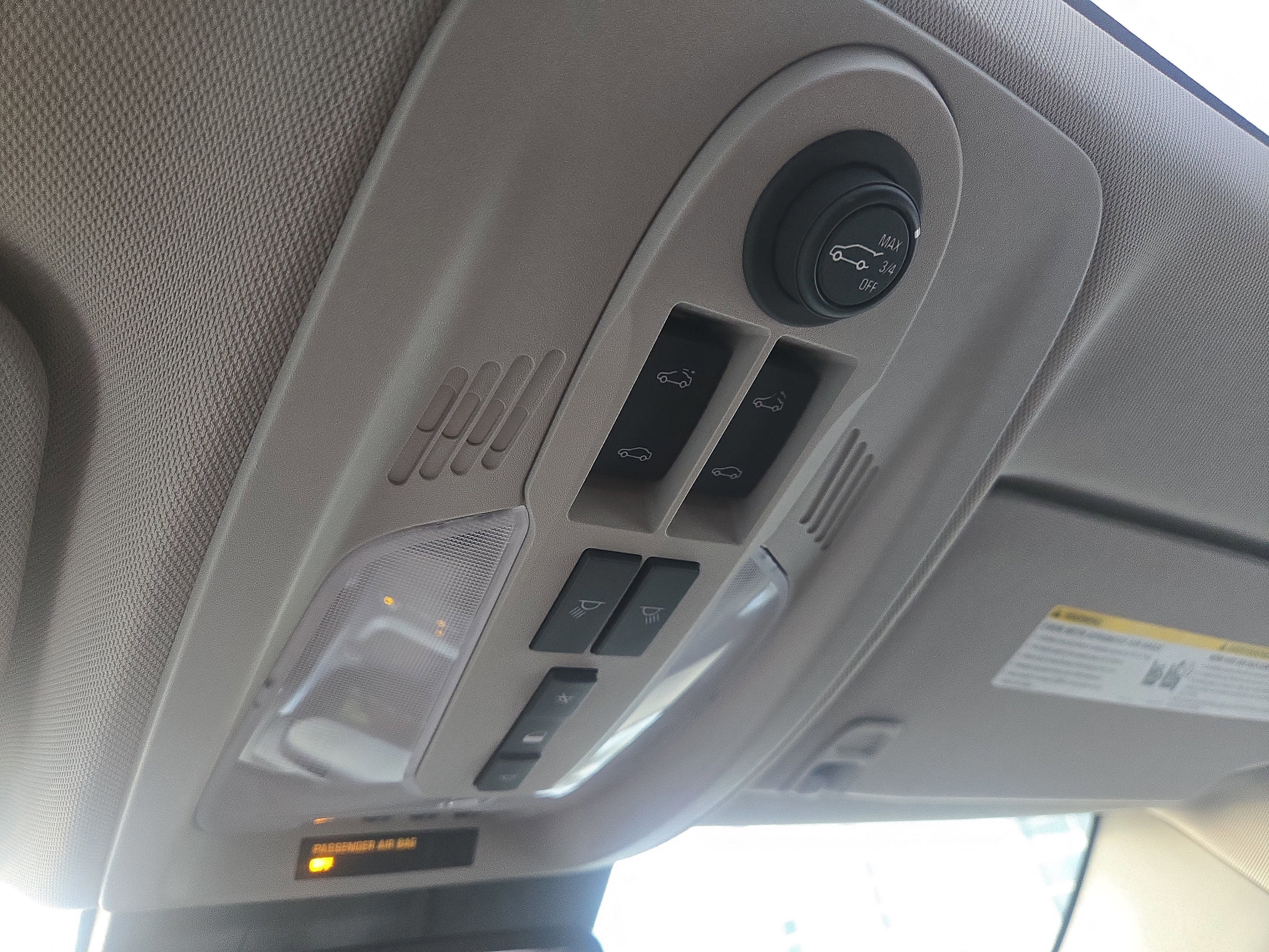 Used 2017 GMC Terrain SLT w/ Open Road Package image 30