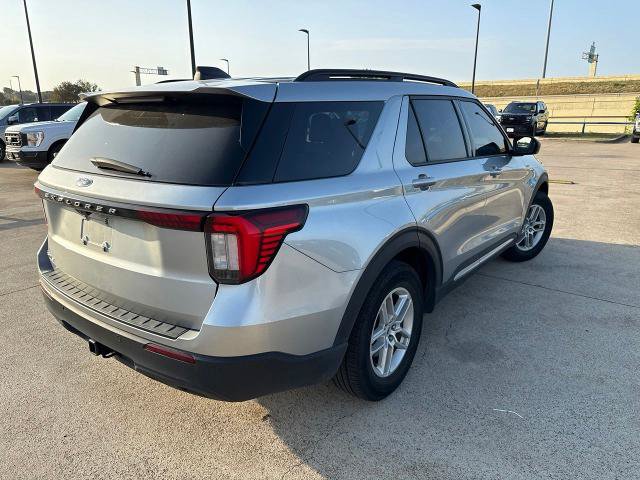 Certified 2025 Ford Explorer Active RWD image 11