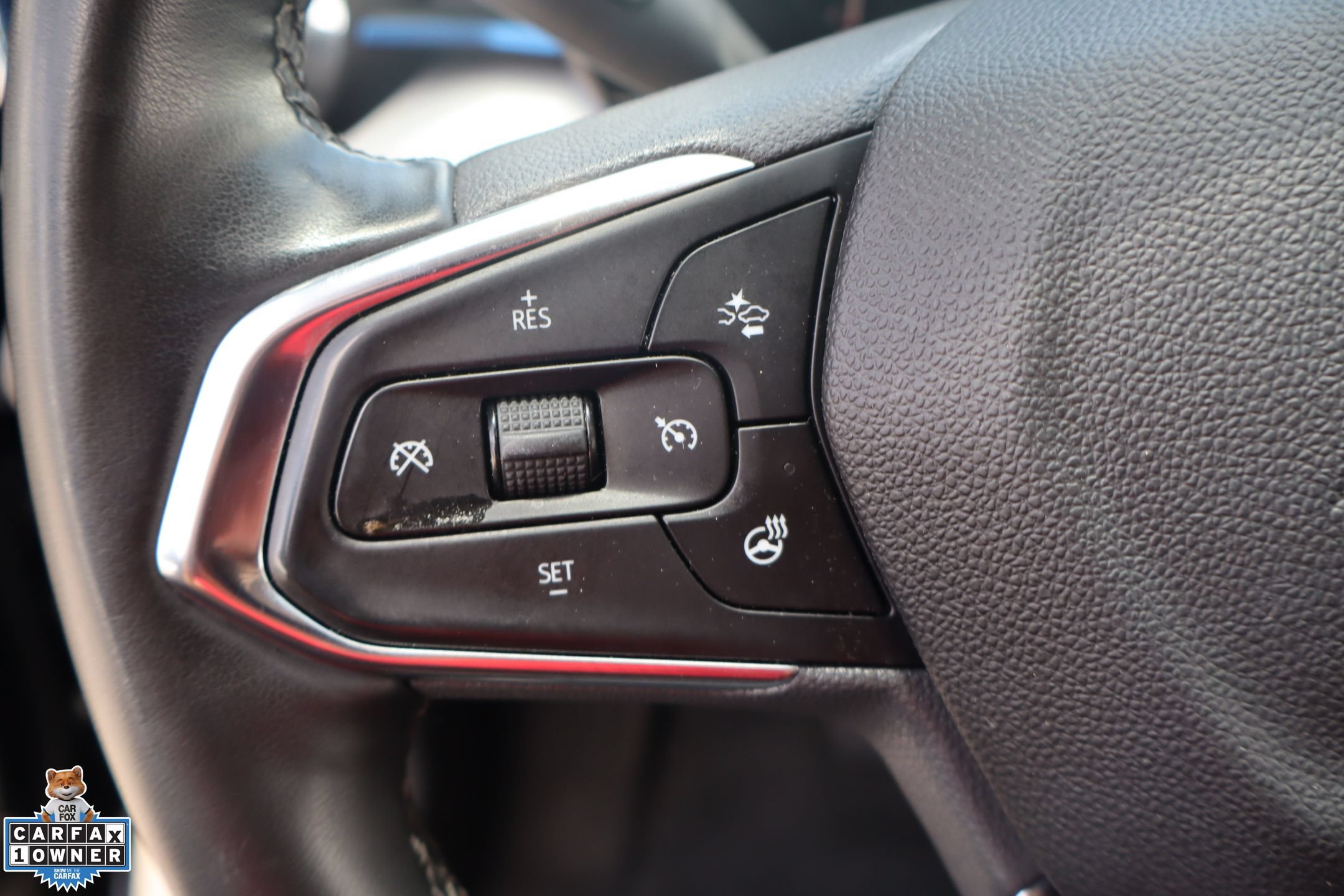 Used 2025 Chevrolet Trax LT w/ LT Convenience Package FWD image 16