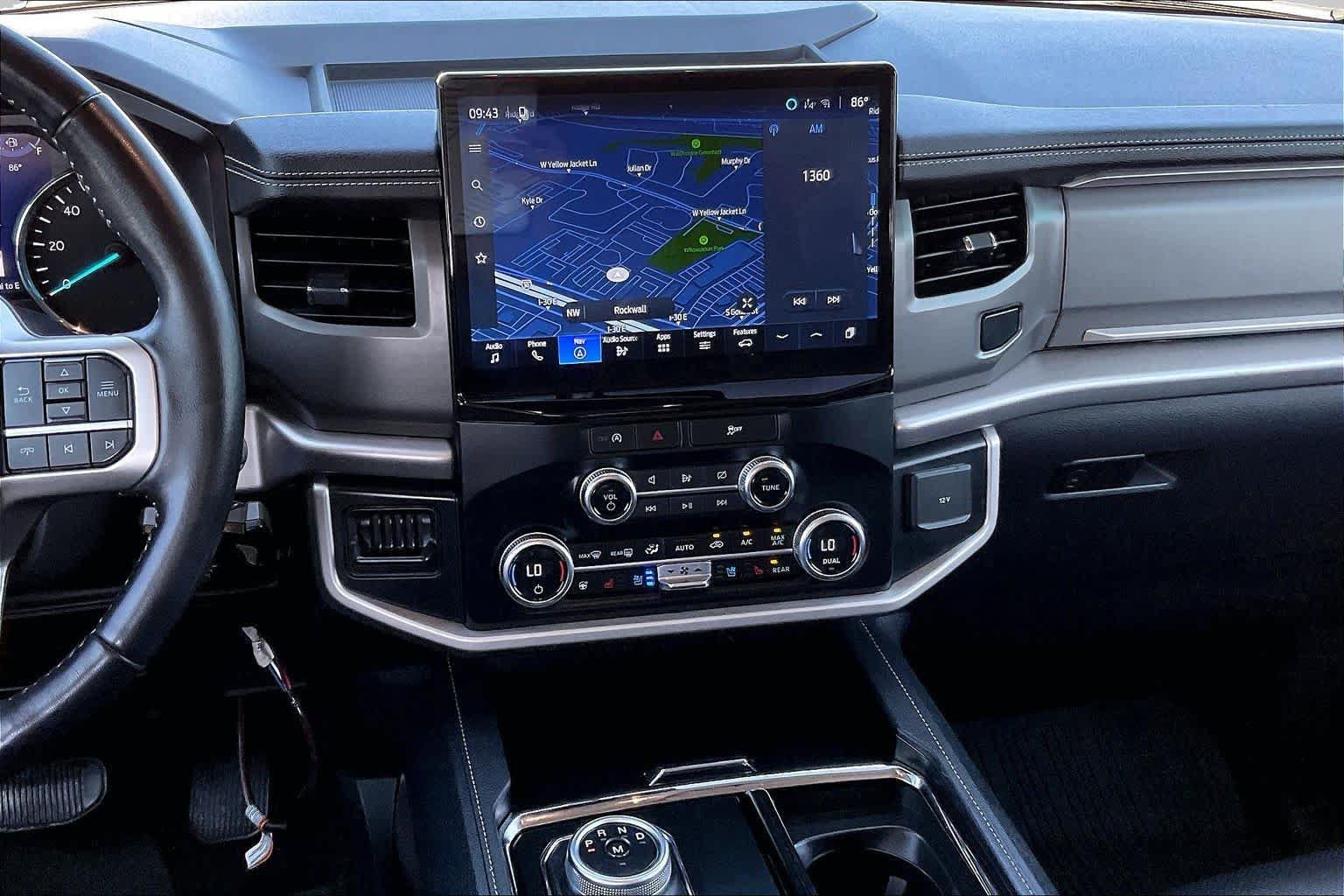 Certified 2024 Ford Expedition XLT RWD image 7