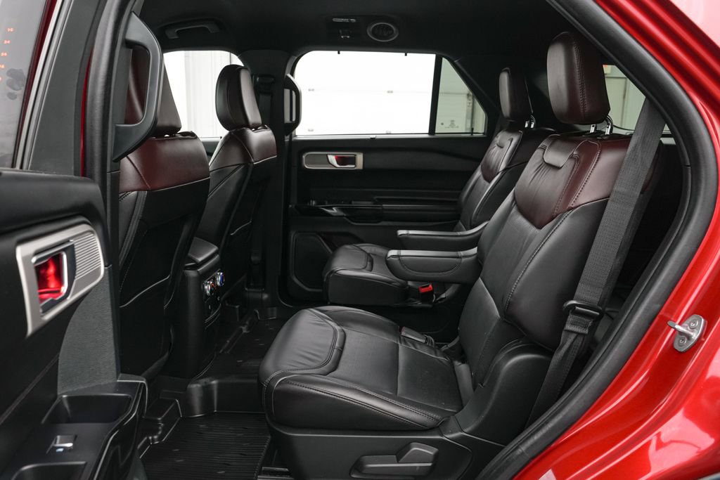 Certified 2023 Ford Explorer Platinum w/ Class IV Trailer Tow Package AWD/4WD image 20