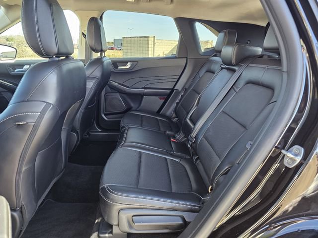 Certified 2022 Ford Escape Titanium image 16