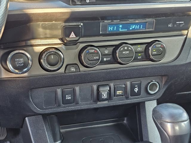 Used 2021 Toyota Tacoma TRD Off-Road image 18