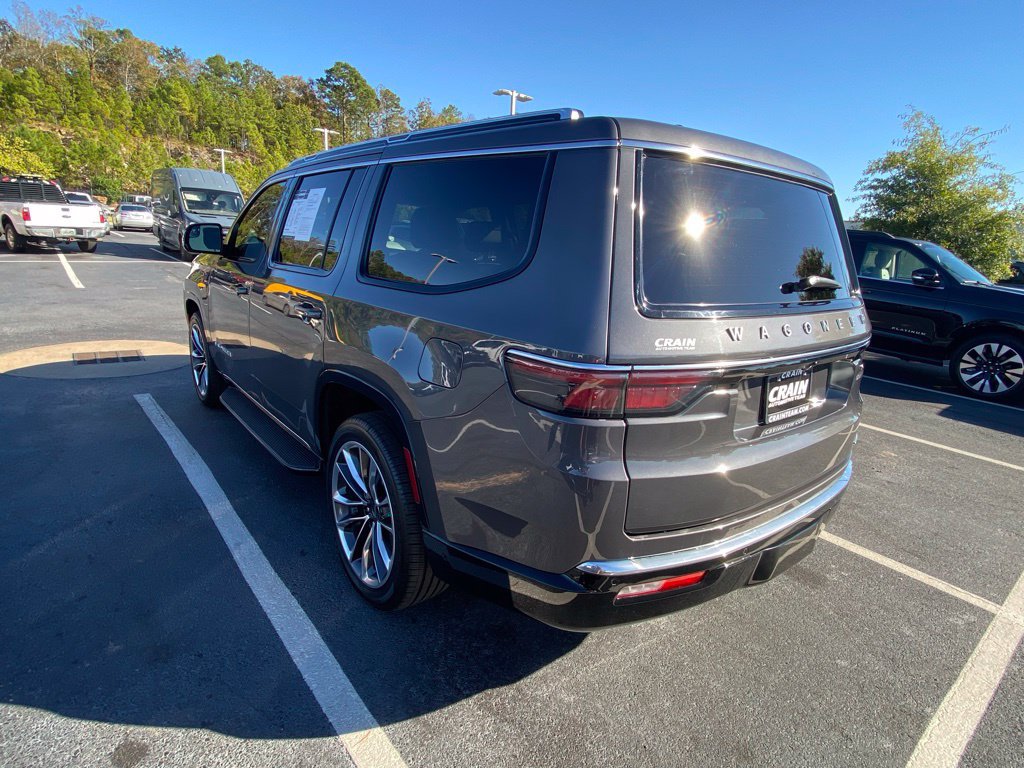Used 2024 Jeep Wagoneer Series II w/ Convenience Group I AWD/4WD image 5