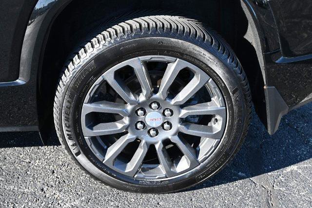 Used 2020 GMC Acadia Denali w/ Trailering Package image 14