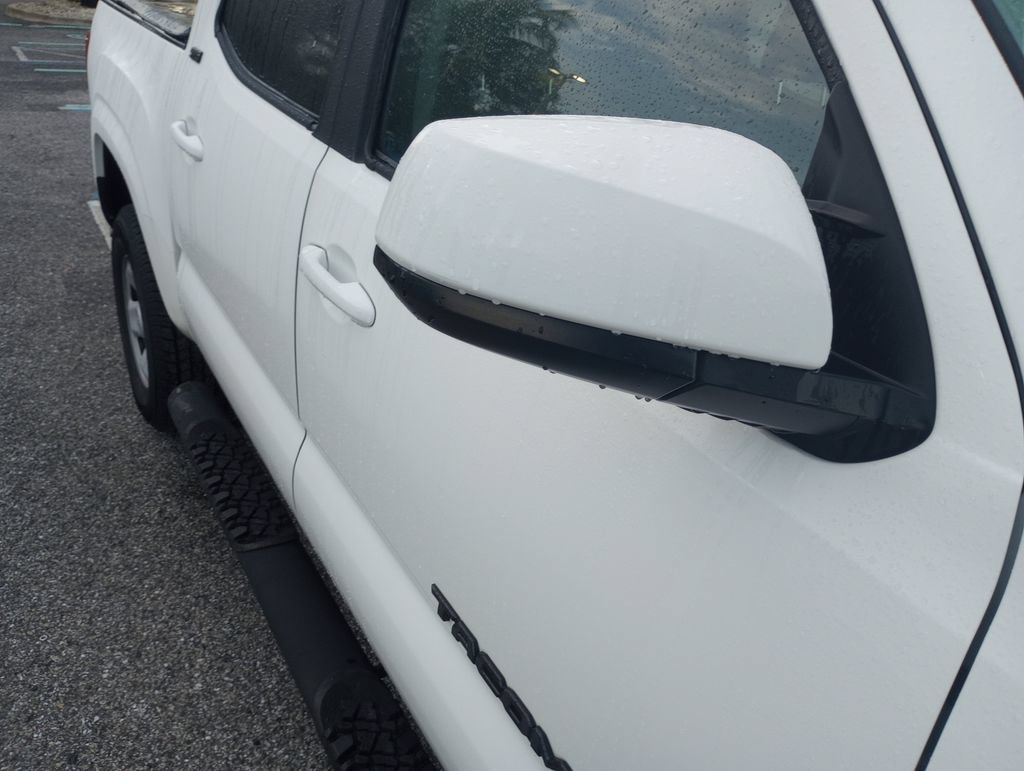 Used 2022 Toyota Tacoma SR5 RWD image 10