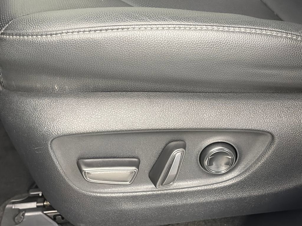 Used 2024 Toyota Grand Highlander AWD image 24
