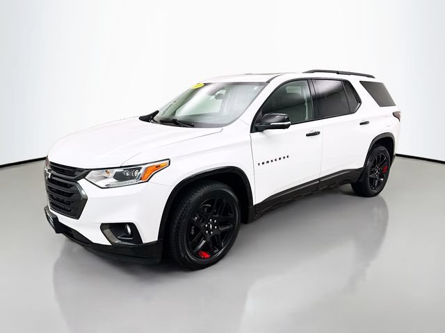 Used 2021 Chevrolet Traverse Premier w/ Redline Edition AWD/4WD image 3