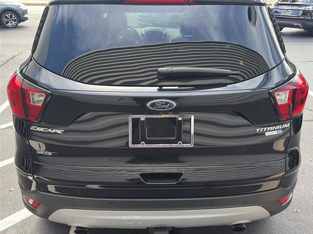 Certified 2019 Ford Escape Titanium AWD/4WD image 22