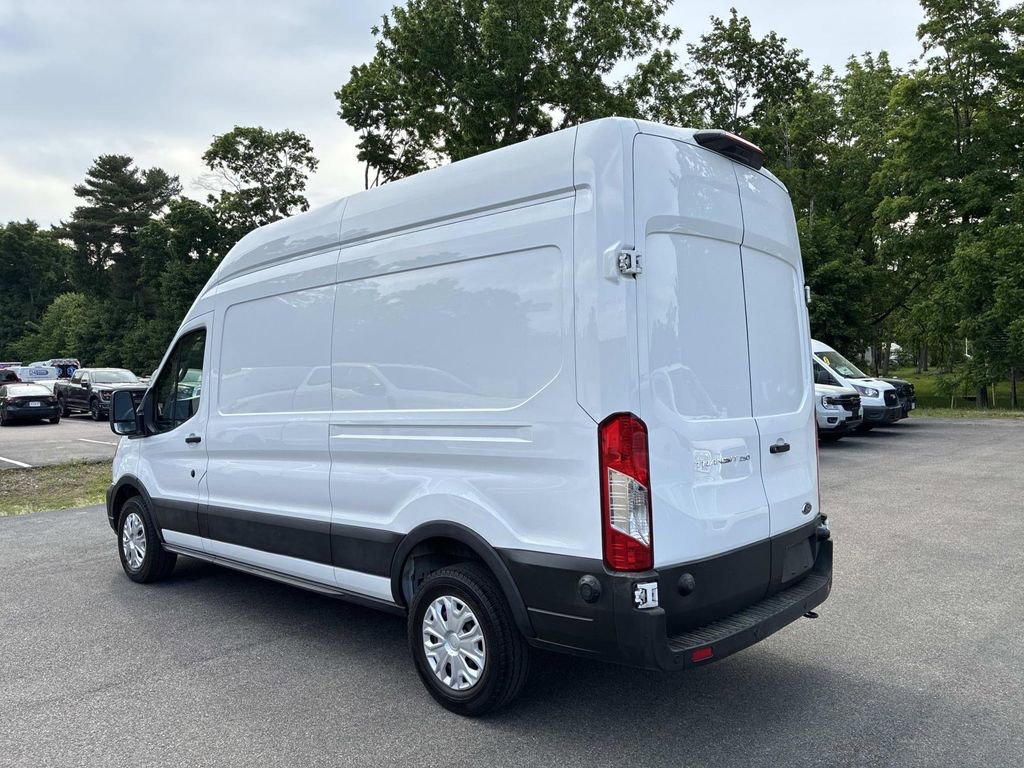 Certified 2022 Ford Transit 250 148 High Roof w/ Load Area Protection Package RWD image 5