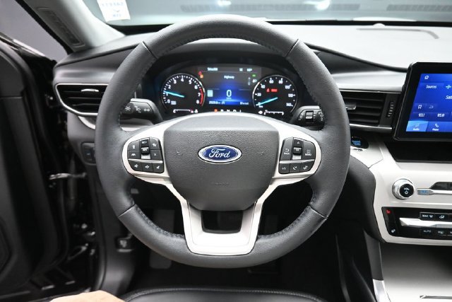 Certified 2024 Ford Explorer XLT w/ Equipment Group 202A AWD/4WD image 15