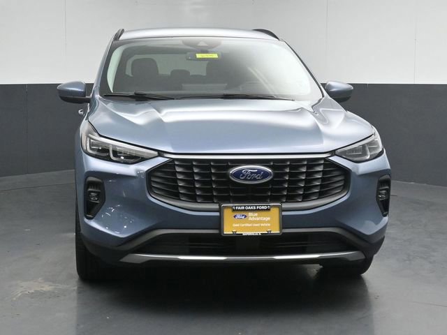 Certified 2025 Ford Escape Platinum AWD/4WD image 22