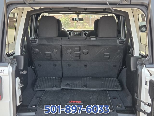 Used 2021 Jeep Wrangler Unlimited Sahara w/ Safety Group AWD/4WD image 13