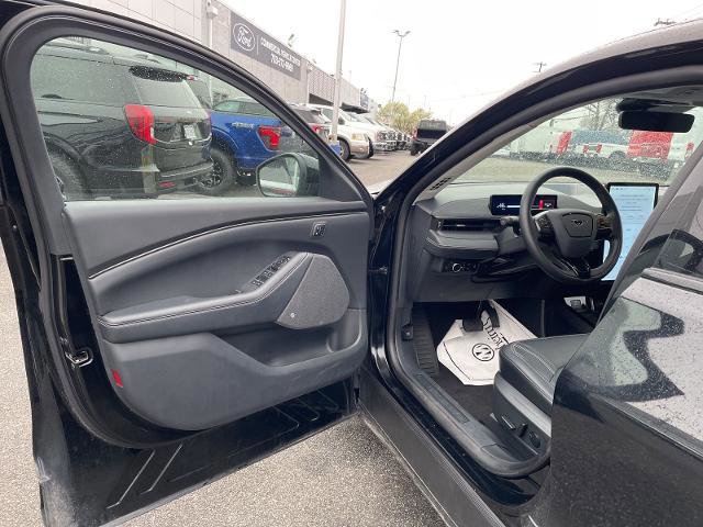 Certified 2025 Ford Mustang Mach-E Premium image 21