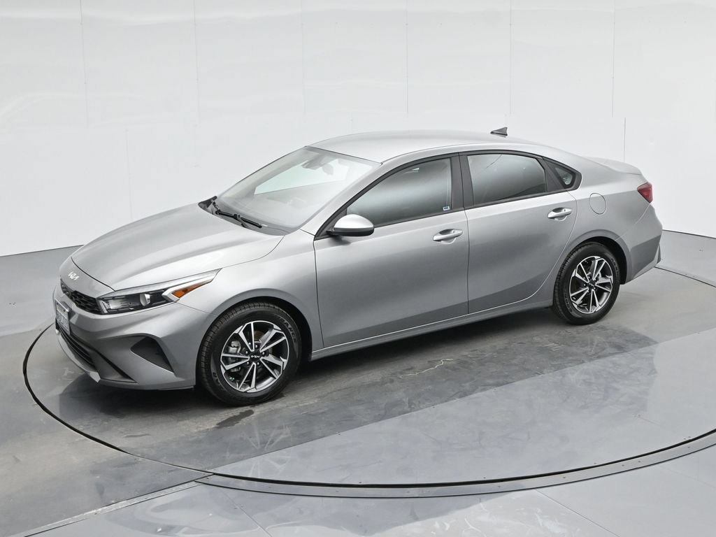 Used 2022 Kia Forte LXS FWD image 39
