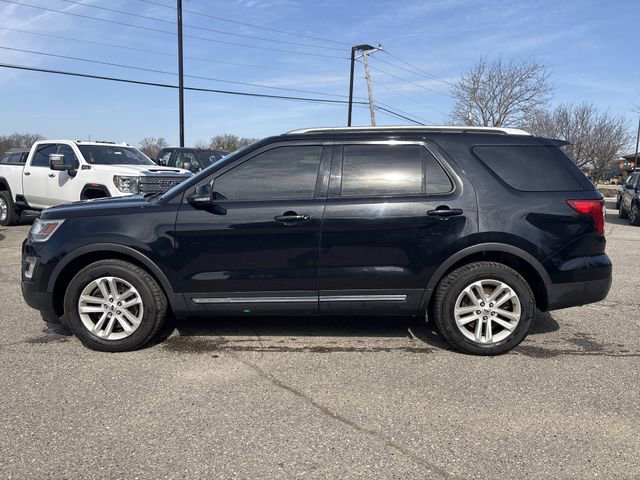 Certified 2017 Ford Explorer XLT image 6