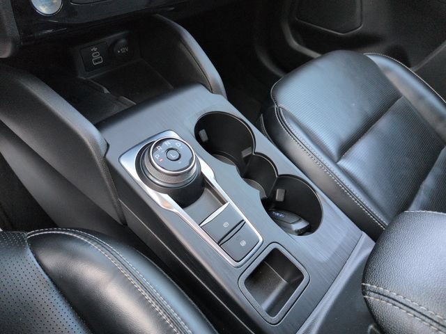 Certified 2024 Ford Escape Platinum AWD/4WD image 18