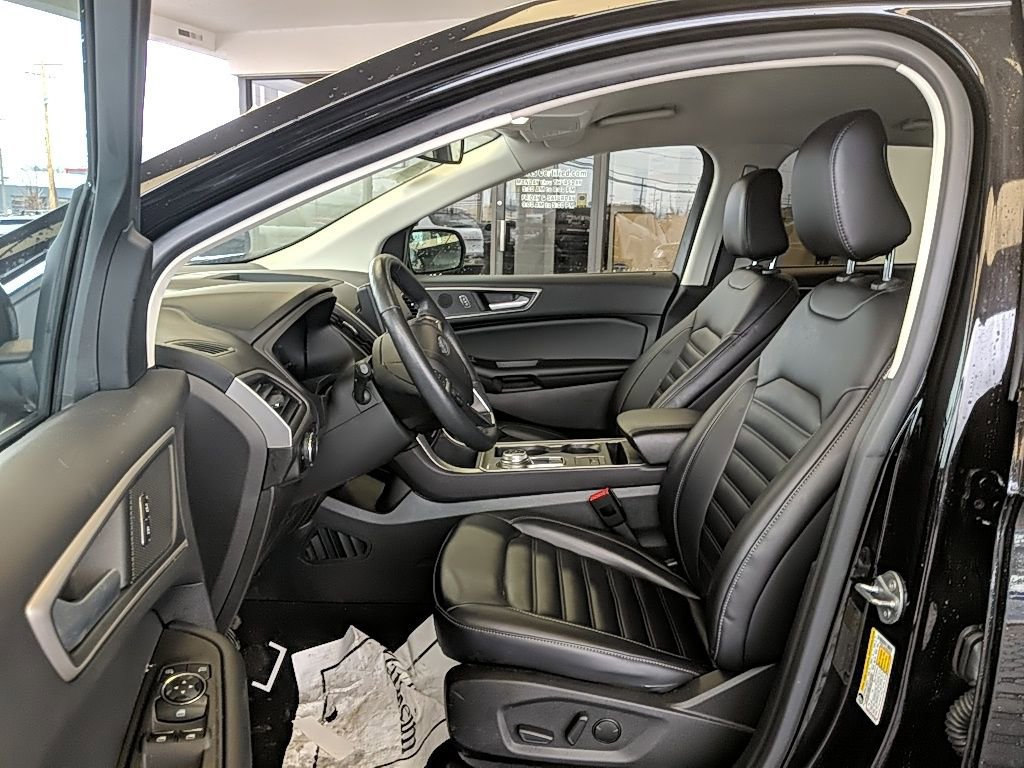 Certified 2024 Ford Edge SEL w/ Convenience Package AWD/4WD image 13