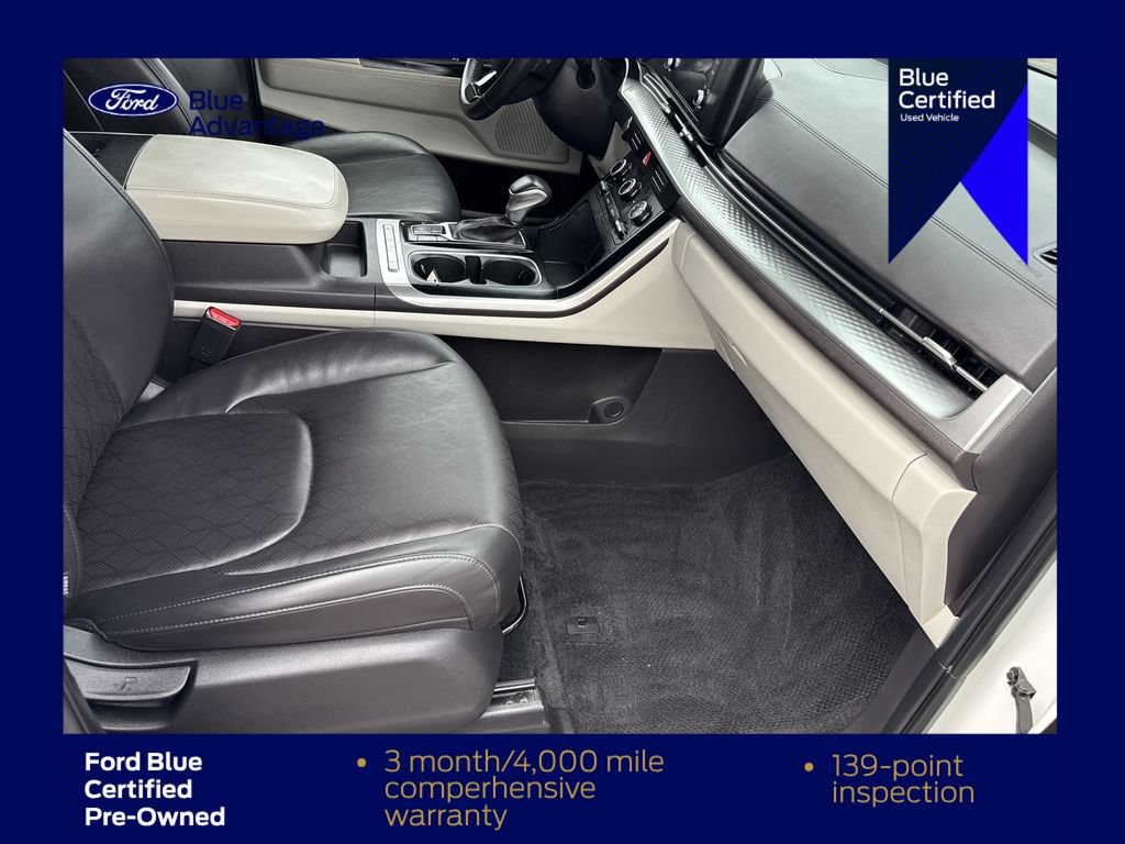Used 2024 Kia Carnival LX FWD image 13